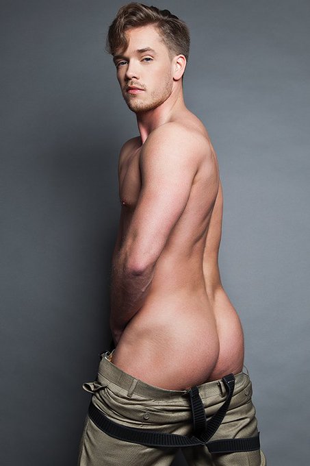 Get all the dirt on our Featured Male Star, versatile and hung Lucas Knight! on the gay blog https://t