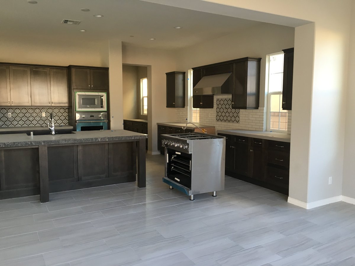 iDesigniDecor16's tweet photo. Finished this kitchen &amp; flooring remodel.The tile floors r fab! We used @Daltile "Motion Cue" #interiordesign https://t.co/uI5gD3JVGZ