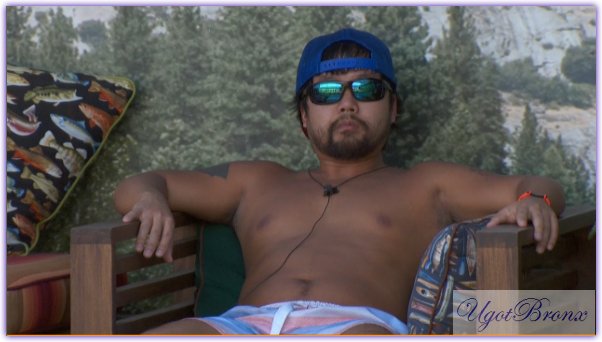 UgotBronx's tweet photo. nat you think it's going to be a double? james yeah my money's banking on it. #ZOINK! #rubberchecks #BB18 https://t.co/yjyrSE7wyR