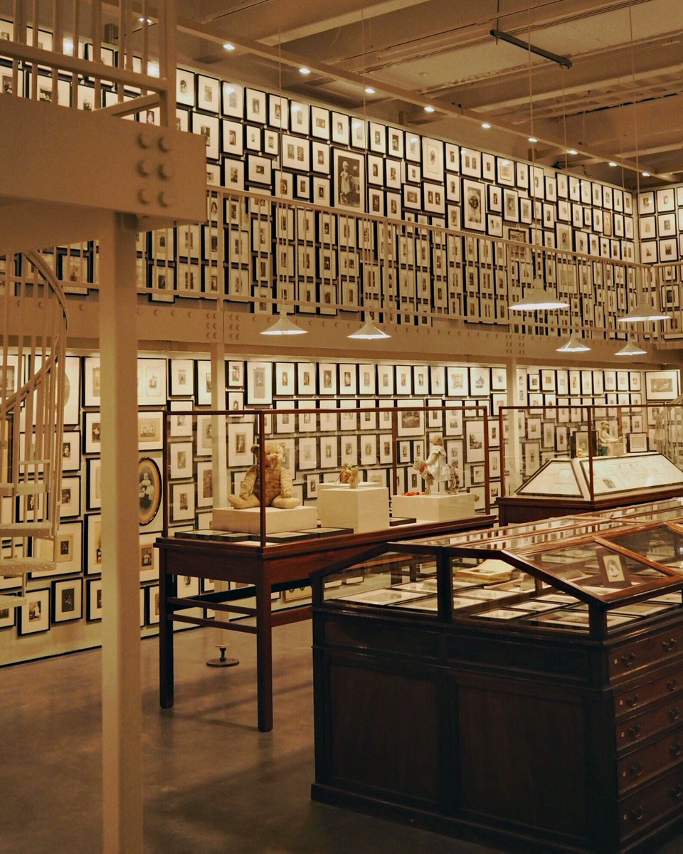 artsy's tweet photo. Get a closer look at @NewMuseum’s latest exhibition with their curator on Facebook Live: https://t.co/8ZWh7qbISF https://t.co/CLy8xMG0ZC