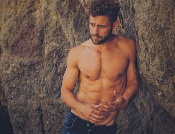 noautographsplease - Bachelor 21 - Nick Viall -  FAN Forum - *Sleuthing Spoilers* #20 - Page 35 CrJw6WpXgAAkCnf