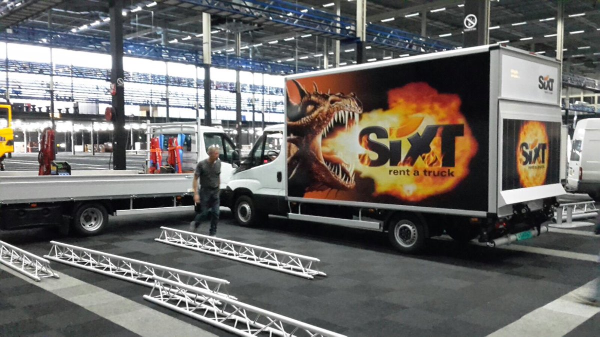 JustDriveCompan's tweet image. Opbouw #transportcompleet in volle gang