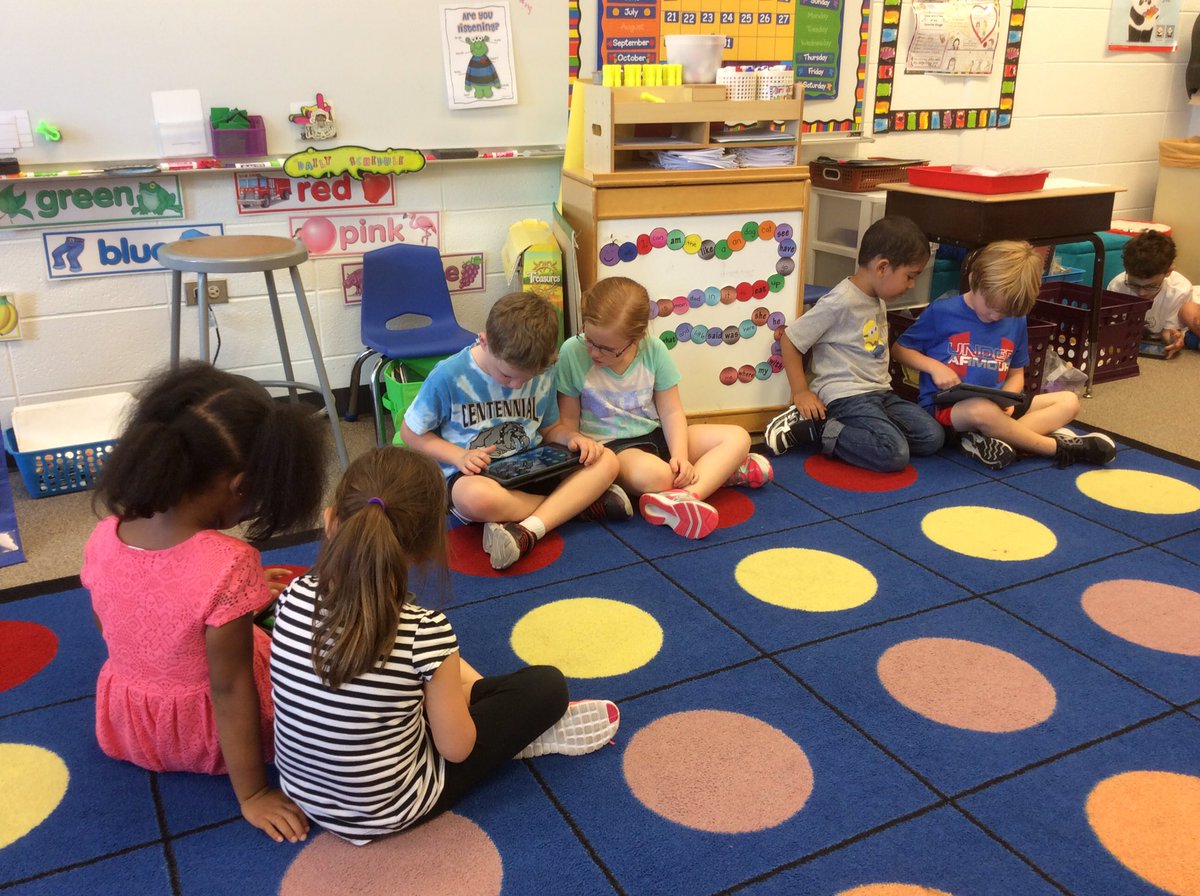 amaliaberchos's tweet photo. Intro to iPads in our kindergarten classrooms! #iPadlearn #OSD135 #WeAreCentennialOP https://t.co/9zlUOSzufj