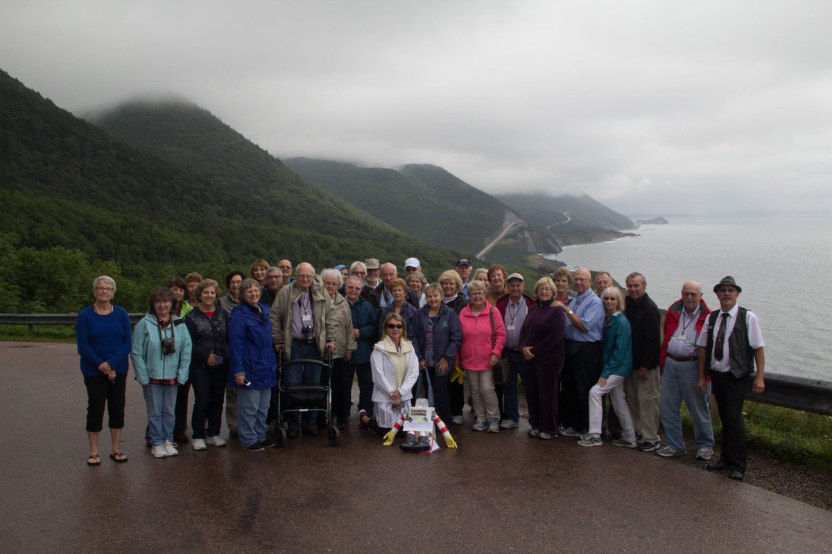 GCMaritimes's tweet photo. @HitchbotWoods Your hitchbot on the Cabot Trail with 35 retired Americans! https://t.co/ZLKFHI6aih