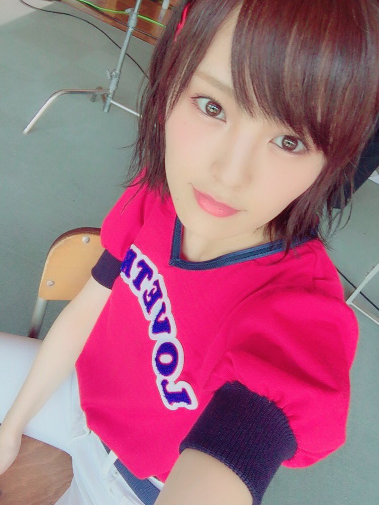 Yahoo!オークション -「love trip 生写真 山本彩」の落札相場