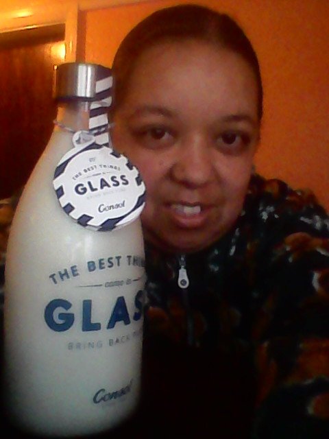 Nicky_Da_Poet's tweet photo. Thanks @Consol_Glass for the delivery of fresh milk. #BringBackPure https://t.co/PAXw5CyttO