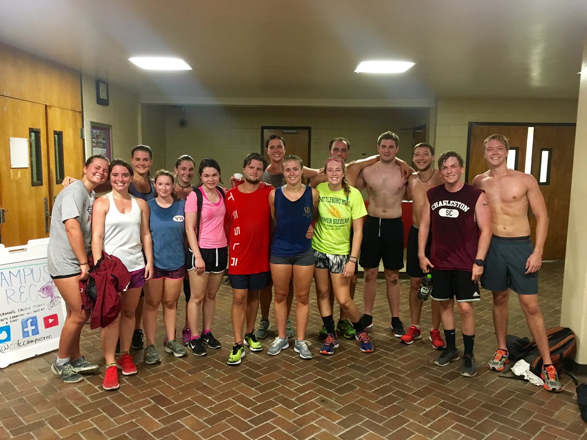 Getting up at 5:30 is a lot more fun when you're hanging out with <a href="/CofCCrew/">Charleston Crew</a>- practice is in full force <a href="/CofC/">College of Charleston</a>
