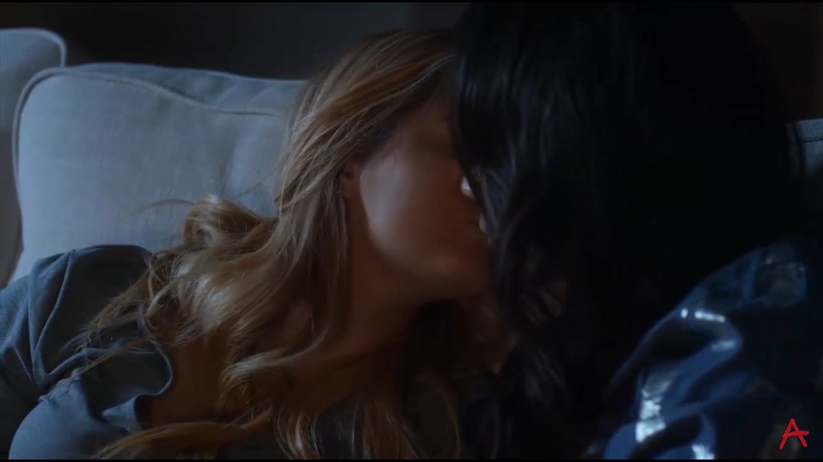 mattiizzo's tweet photo. I wanna know what happened between those scenes https://t.co/aoU50Onzz8