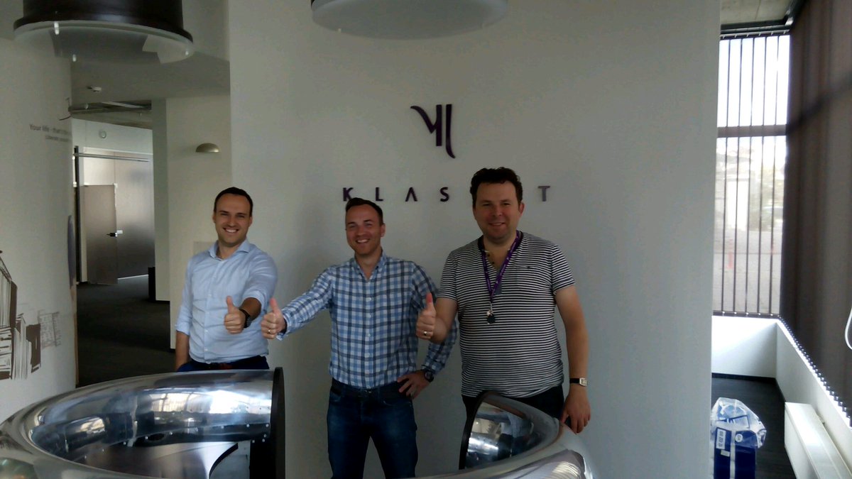 AviapagesCom's tweet image. Visiting #Klasjet in #VNO #Aviapages #Bombardier #ExecutiveAviation