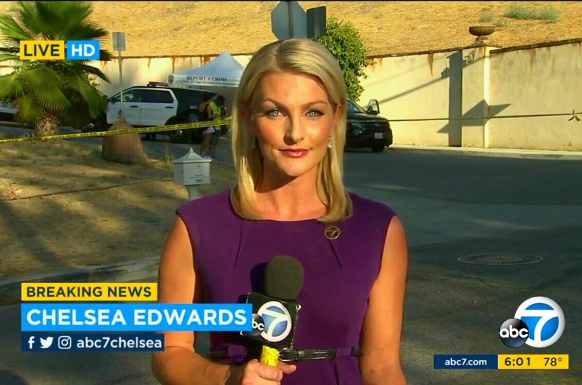 Chelsea Edwards On Twitter Goldenhour Outside Chrisbrown S House Itsallaboutthelighting Notactuallytan Californiasunshine Abc7eyewitness