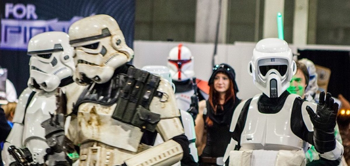nyuko_lu's tweet photo. Startuppers, the @bil_lux invites you to an evening of cosplay, old-school games,... Visit  https://t.co/Mew8jo3ALN https://t.co/w5bAG3c2D2