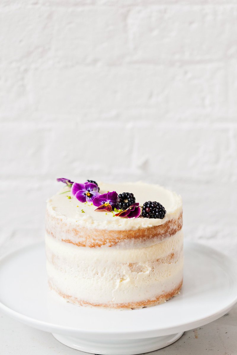 RonaWheeldon's tweet photo. Elevenses are a v. important part of our workshops! Just 2 wks today til #SocialForFlorists https://t.co/lU5DOJM6F4 https://t.co/3KhaHnFLx6