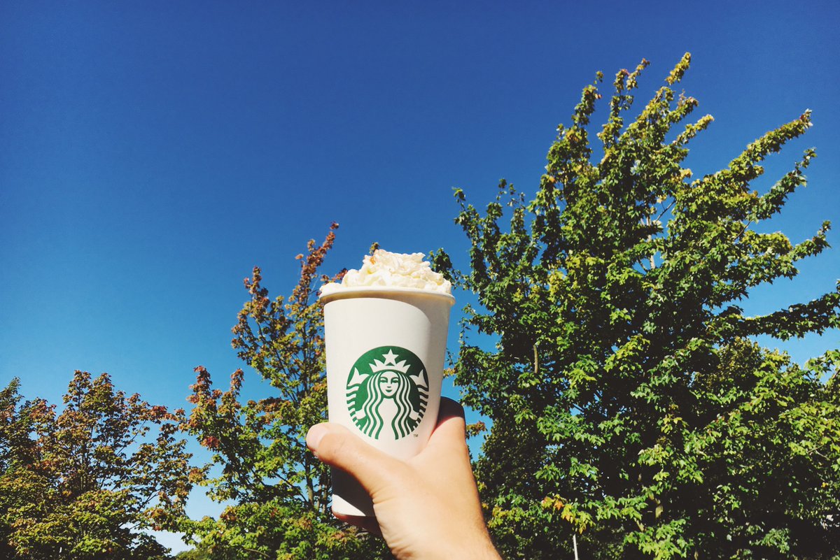 Starbucks UK tweet media