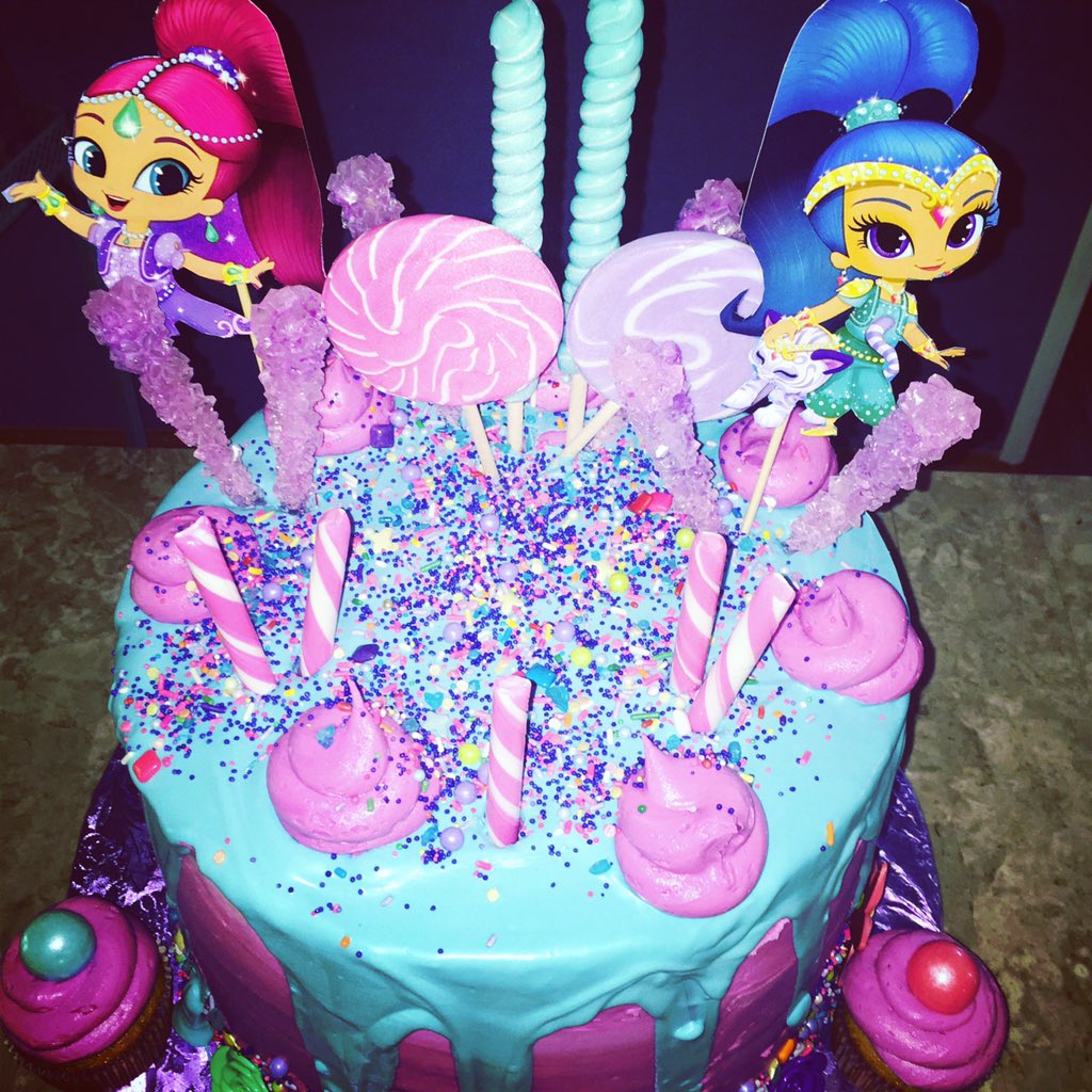 Decadants4you's tweet photo. Shimmer &amp; shine inspired https://t.co/EsnZj45cCP