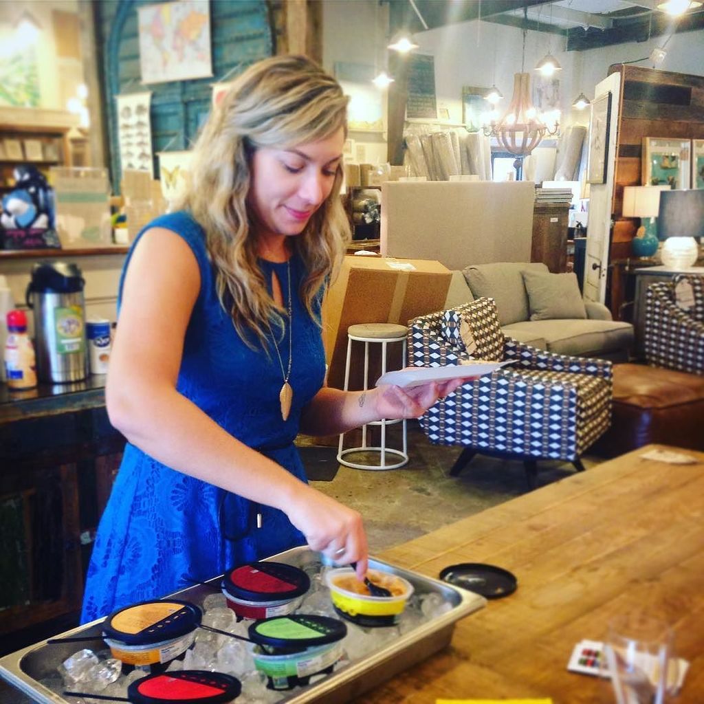 Mmmm, loving our @rootshummus bar at today's Popup Coworking! #nomnomnom #best #hummus #ev… ift.tt/2c0KcLv