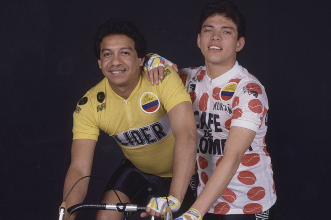 DiomedesDiaz's tweet photo. Un video aficionado que recuerda a Diomedes Díaz cantando a Lucho Herrera y Nairo Quintana. https://t.co/NsP9yNWhuF https://t.co/oN15w6HQQw