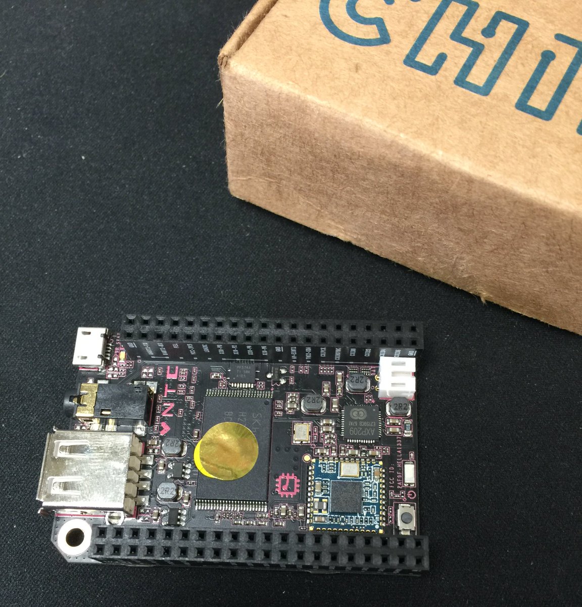 mikerankin's tweet photo. Linux Board for $9! #nextthingco https://t.co/em3loitHAq