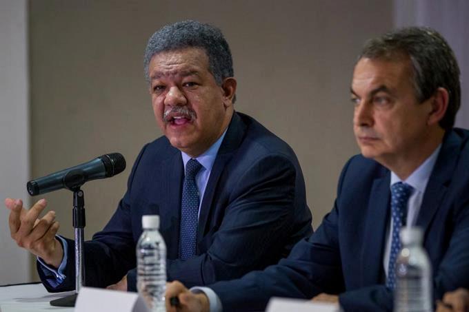 Expresidentes Fernandez, Zapatero y Torrijos llaman a la manifestación pacífica en Venezuela listindiario.com/las-mundiales/…