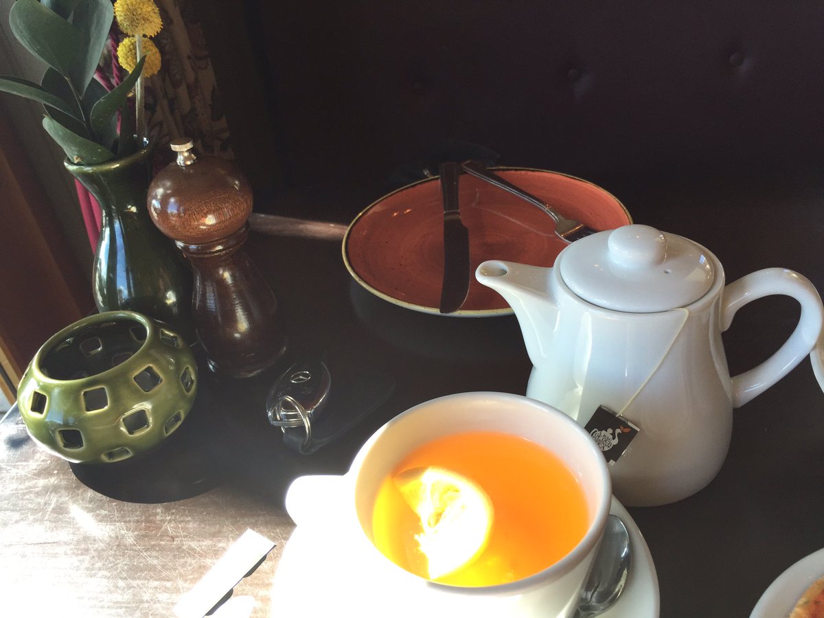Goldie_Cheung's tweet photo. @Chijuvenation  I be been drinking everyday,my mum passed to me #Chineseremedy I am addicted #ginger #honey #tea 👍😍 https://t.co/xtPvxUQKa7