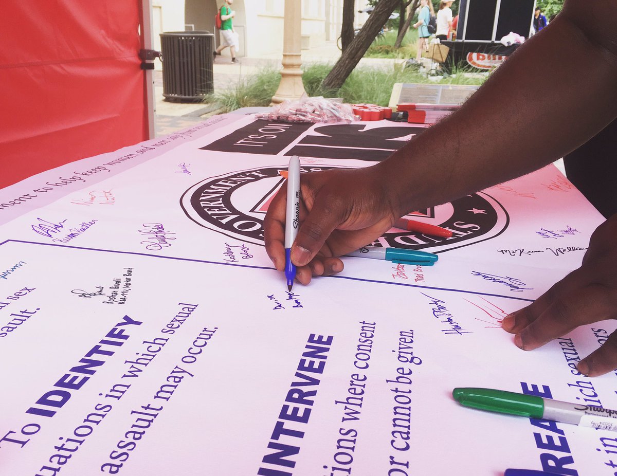 ttu_sga's tweet image. Stop by the free speech area before 1 p.m. to sign the It's On Us pledge with your SGA representatives! #ItsOnUs