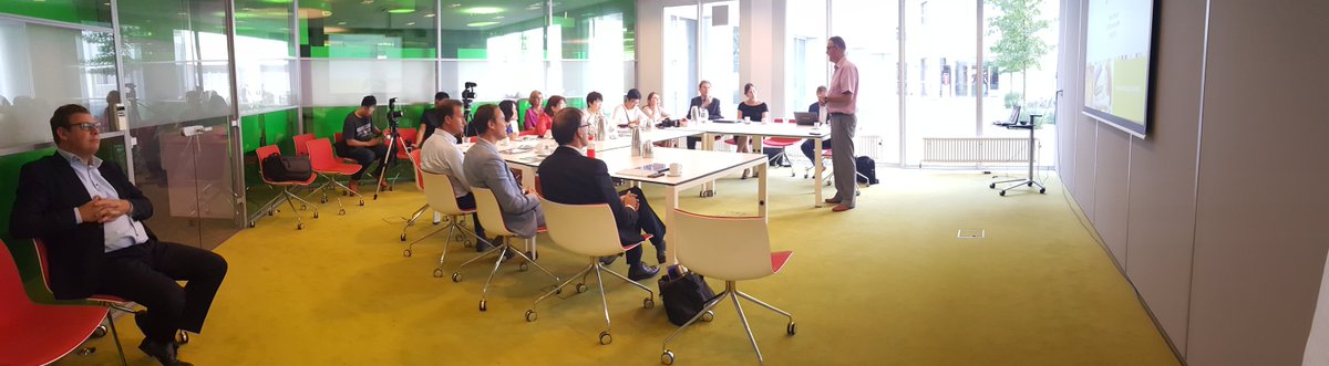 Taiwanese press tour through the #Brainport region. <a href="/theo_stevens/">Theo Stevens</a> presenting about DITCM Innovations.