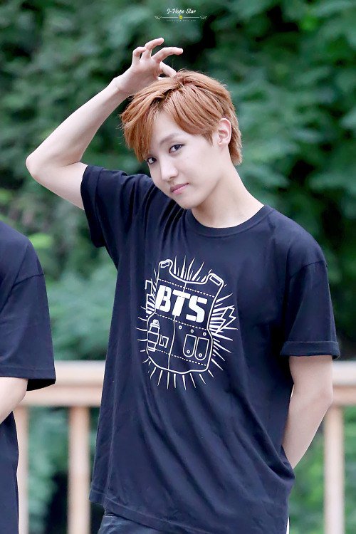 cherry_nastenka's tweet photo. #ruARMYLOVEYOUJHope
@BTS_twt
You are the best! https://t.co/ZQ7UeG7ITb