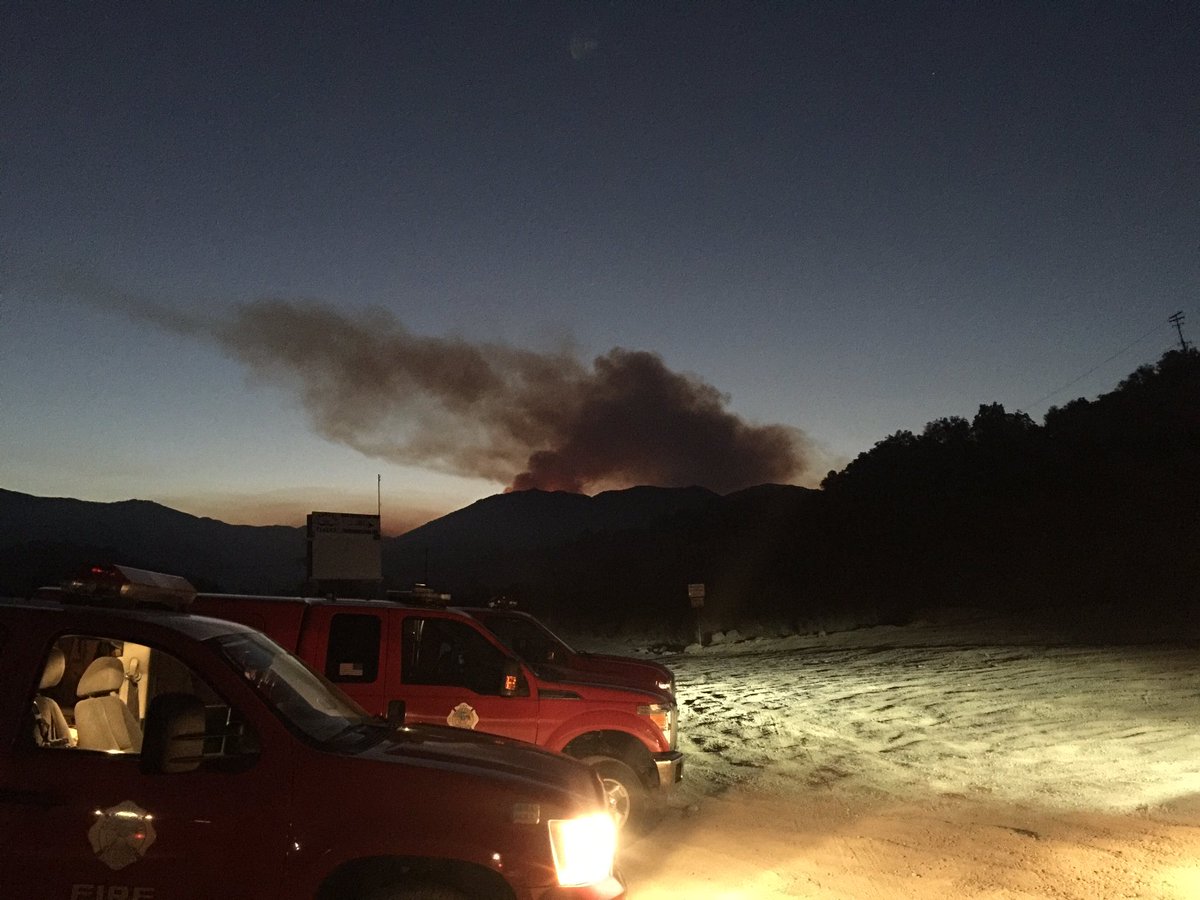 OCFireAuthority's tweet photo. Holy Jim Canyon - Fire at 7 acres.  50 OCFA &amp; USFS on scene.  Aircraft beginning drops at 1st light. https://t.co/O5C5RRcEX3