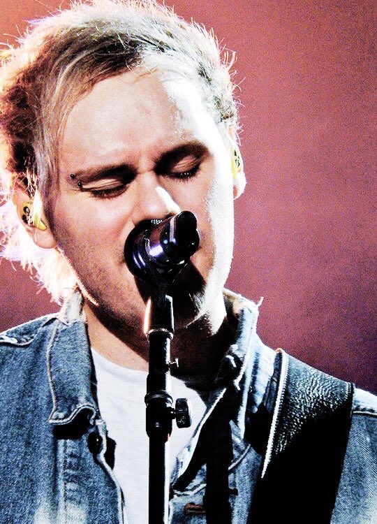 Crying bc my bae is the cutest thing ever