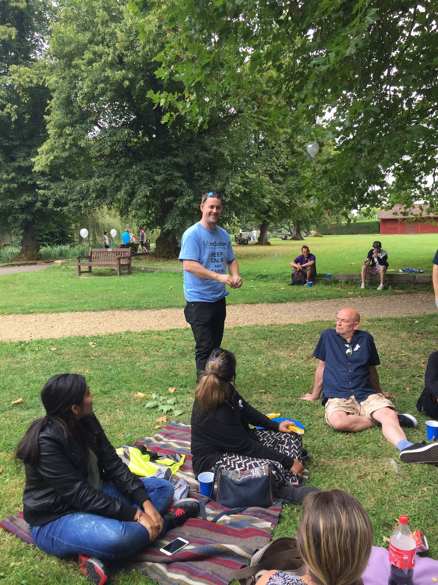HansfordLouise's tweet photo. Sean delivering Naloxone training @UKInclusion @sssftnhs @OverdoseDay @includionrecovery Hampshire https://t.co/f1ZYDMBgKa