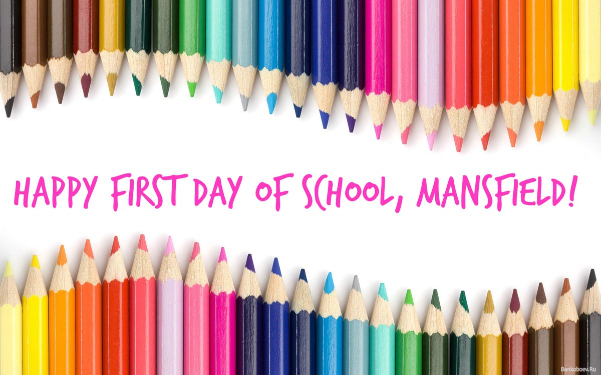 DowntownStorrs's tweet photo. Happy 1st Day @EOSmithHS & #MansfieldCT! Learn lots! #pantherpride #EOSmith @EOPantherPride https://t.co/MAK9QYSN7B