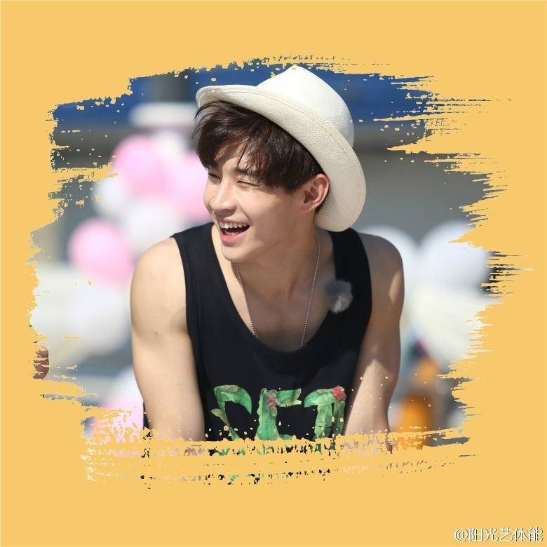 mochi_henry's tweet image. Cool kiz on the block Weibo update @henrylau89