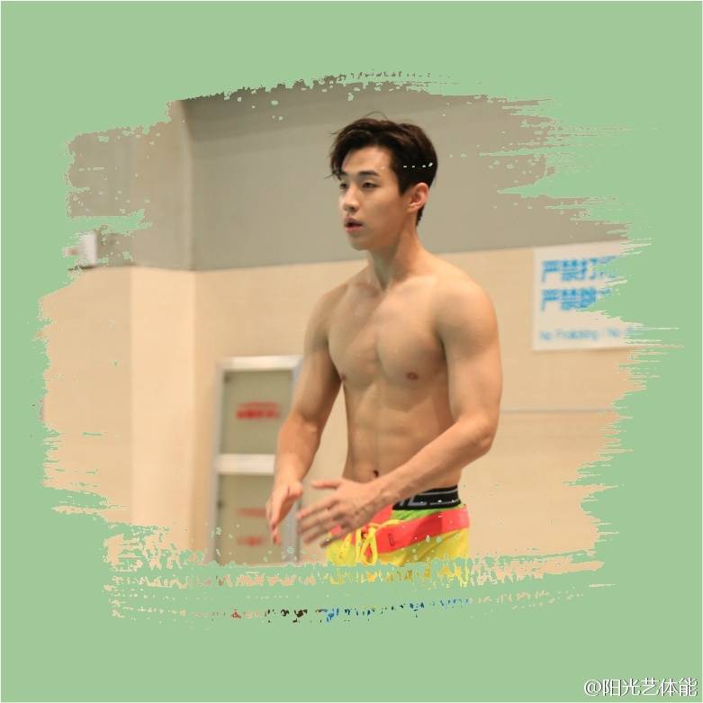 mochi_henry's tweet image. Cool kiz on the block Weibo update @henrylau89