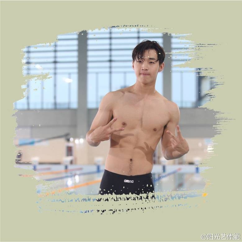 mochi_henry's tweet image. Cool kiz on the block Weibo update @henrylau89