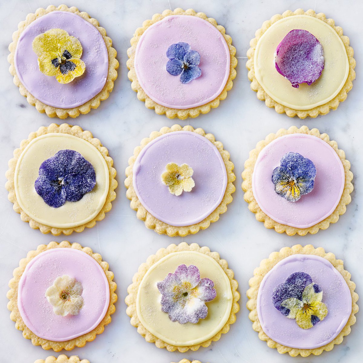 bbcgoodfood's tweet image. Perfect your piping and flood icing skills in time for #GBBO #WednesdayWisdom: bbcgoodfood.com/recipes/sugare…