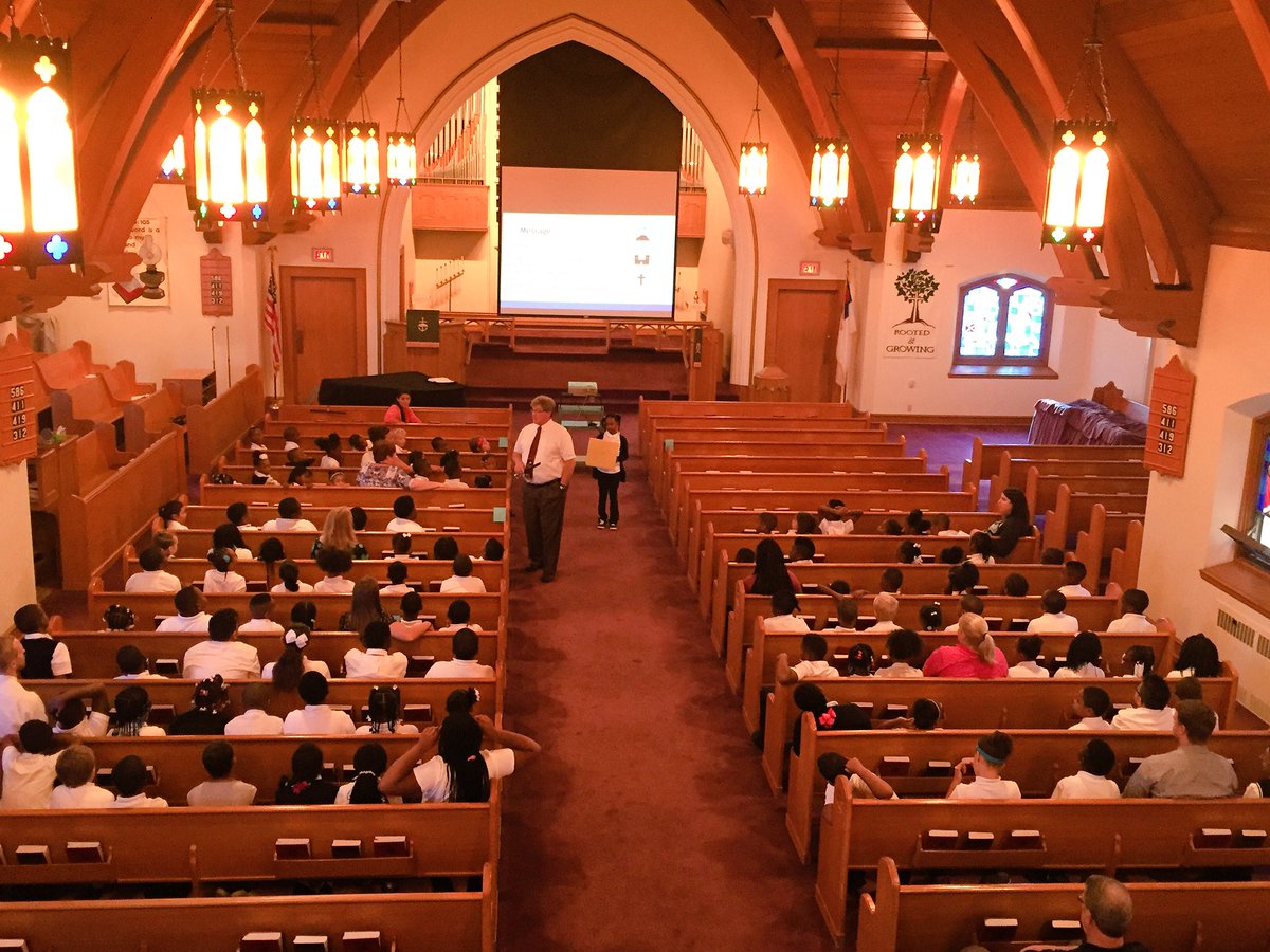 TheMountMKE's tweet photo. Disciples, heirs and servant leaders of @MLLschool are building on the rock of Jesus in chapel! #contagioushope https://t.co/jRDa7MB8mq