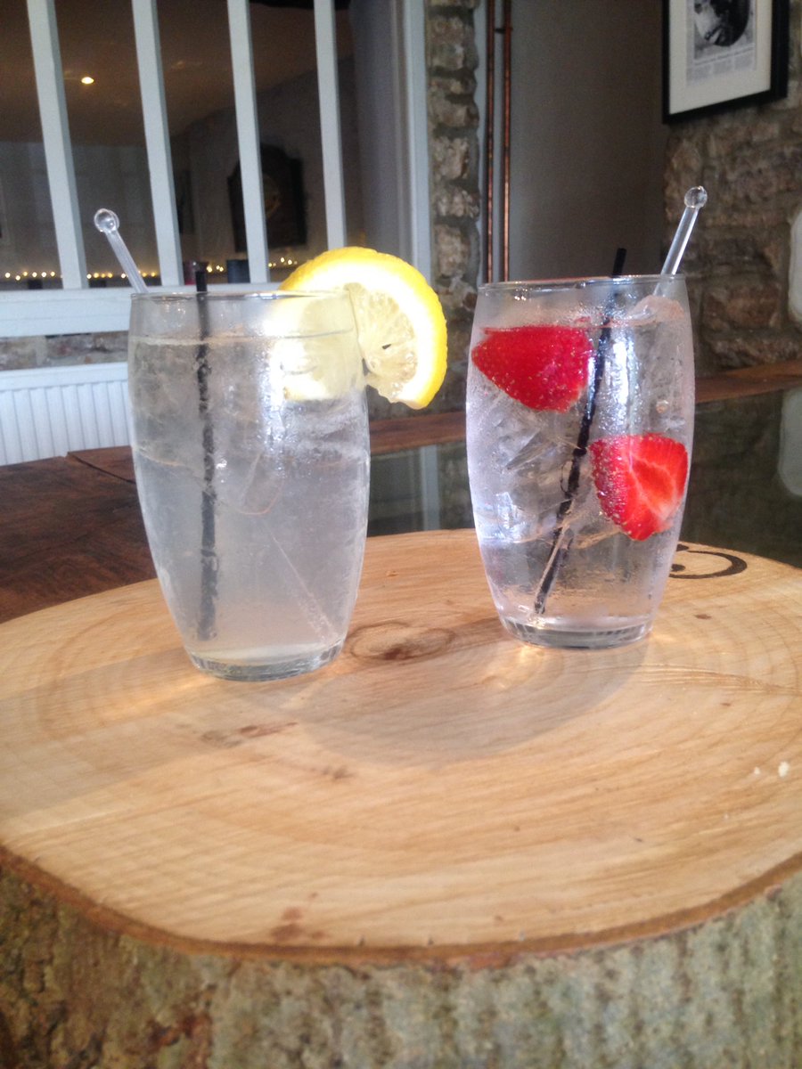 Loving our weekly #Ginspecials #Gordonsgin #Bombaysapphire #Fevertreetonic