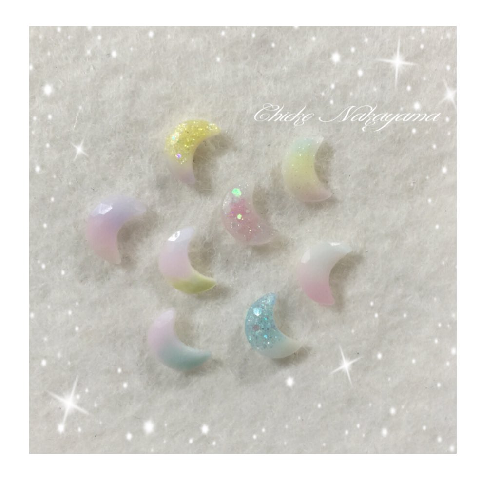 なかやま ちえこ در توییتر おゆまるくんがちょう便利なことに気づいた ストーン型取りすればアクリル流し込んでいくらでも好きな色のパーツ作れる よ