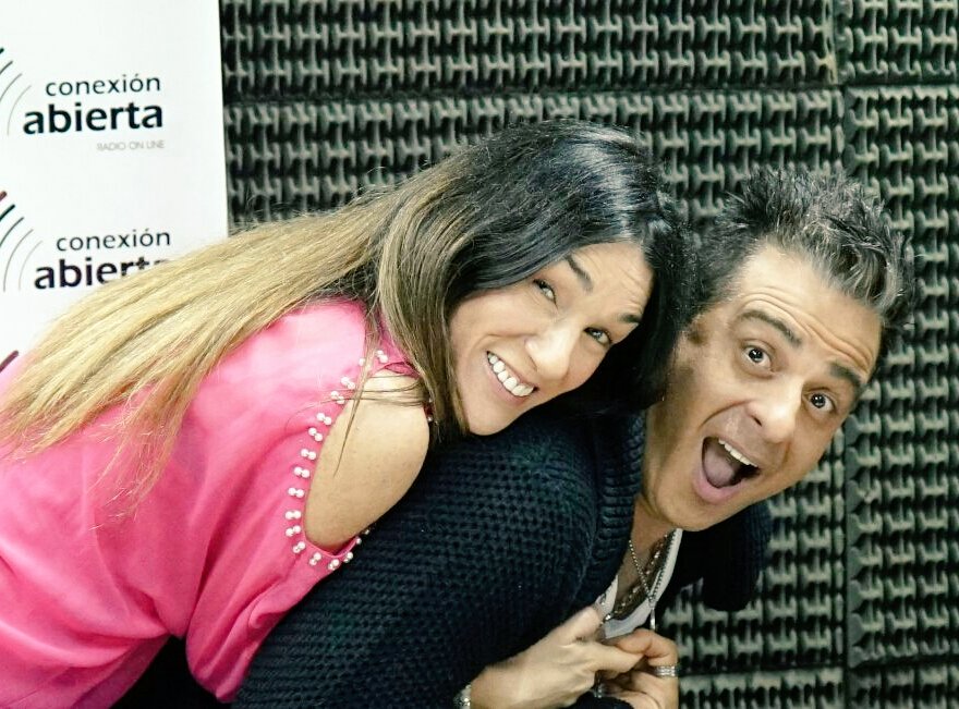 ClarkMariana's tweet photo. @cuervotinelli Mirá en tu PC#FamososRecuerdos y la dupla CLARK-IRIPINO.          https://t.co/nTnRQR05Ph https://t.co/X5AgovS56k