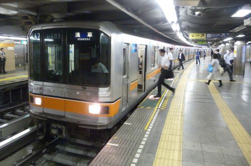 #Metro #Tokyo start dit najaar een proef met #vrachtvervoer om congestie te beperken bit.ly/2bVxSea
