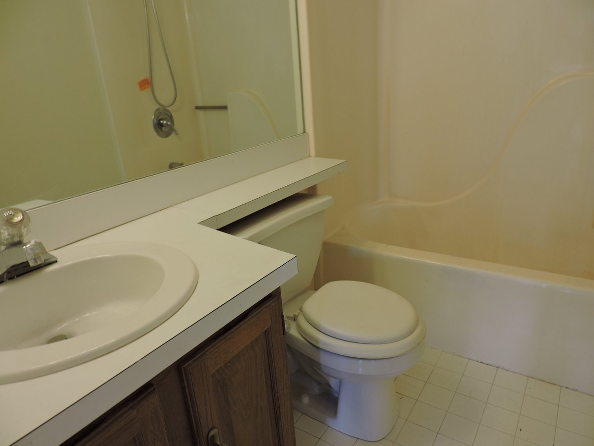 InnovProp's tweet image. 302 Limner Circle, Rocky Hill ,CT house features 6 rooms, spacious living area, 2.1 baths, and finished basement.