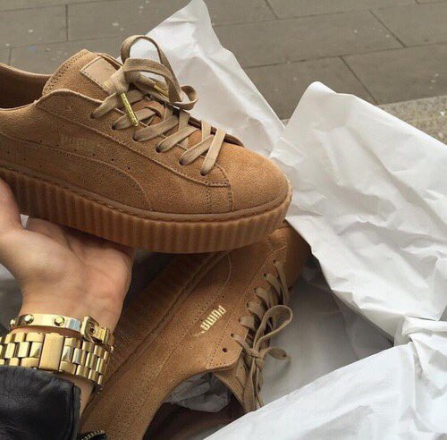 FashionAddictFR's tweet photo. Puma Creepers Fenty by Rihanna 👟 https://t.co/OCu7eoiuIV