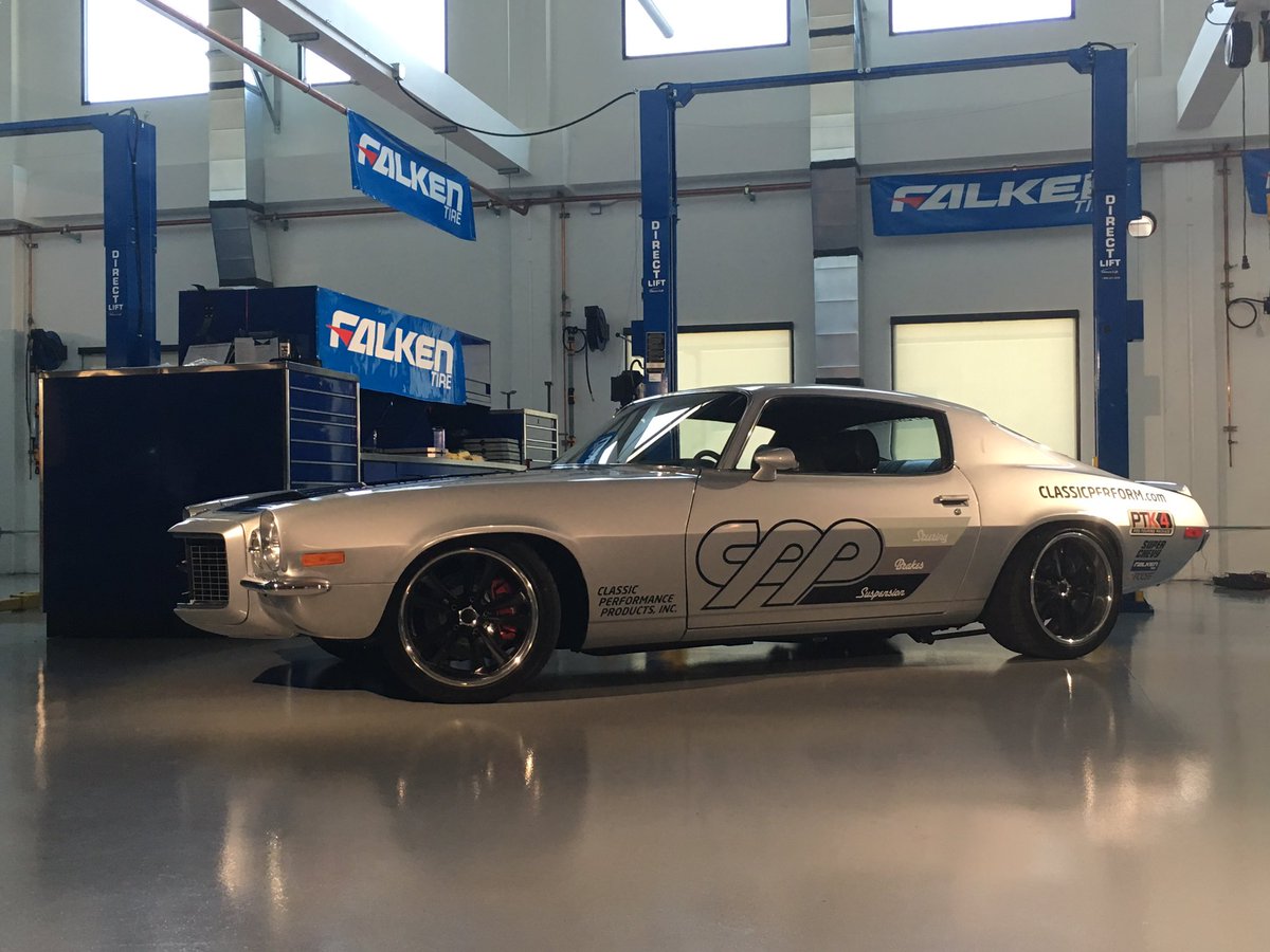 CollisionProsUS's tweet photo. RT @FalkenTire: .@ClassicPerform just rolled in with their #1970Camaro that they ran in the #scmusclecarchallenge. https://t.co/nijtWpEKrN