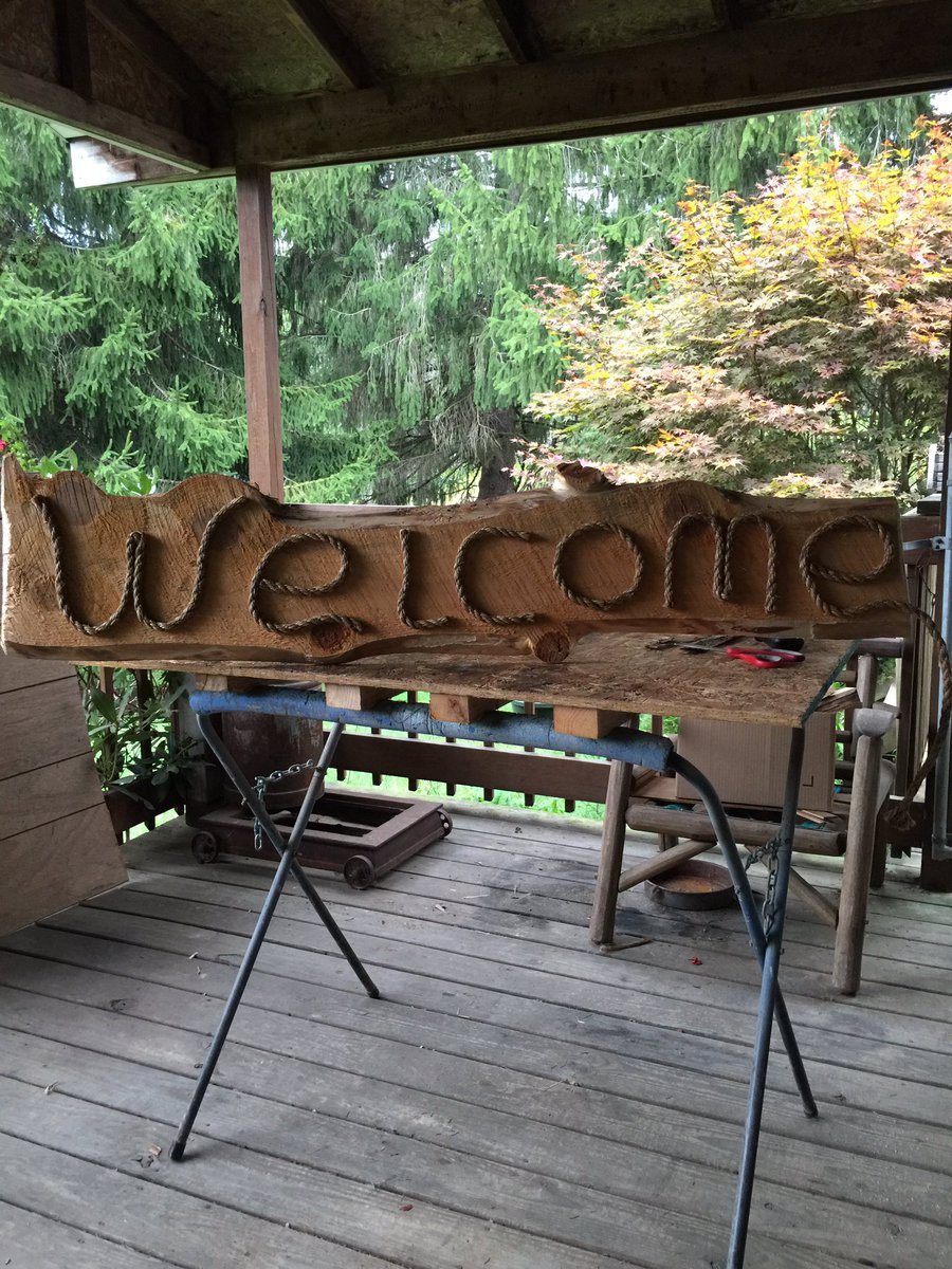 ridedemcowboy's tweet photo. Made a nice little welcome sign today #roughcutllumber #cabinlife #rusticartwork #countryliving https://t.co/SJ00VS4LNV