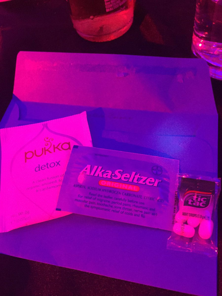 leepenn79's tweet photo. The best corporate hospitality Eva #GameChanger40 https://t.co/gzY3BOR95Q