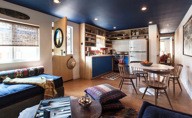 Benjamin Moore on X: .@MegGeorgopoulos uses Symphony blue 2060-10