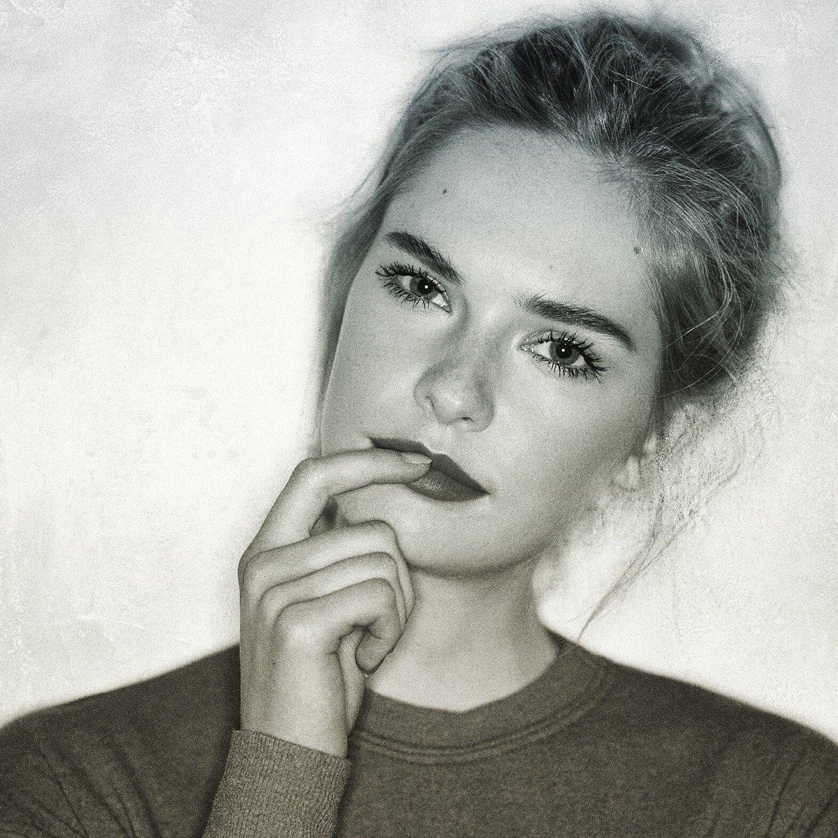 <a href="/emmadelury/">Emma DeLury</a> <a href="/Civilespuntocom/">Civiles</a> <a href="/PereyraFabi/">Fabiana N. Pereyra.</a> <a href="/bettinafrumboli/">Frumboli Estudio</a> <a href="/totirizzo/">Marite</a> <a href="/supernova_pelu/">Marco Bustamante</a> #ElFotografoErrante