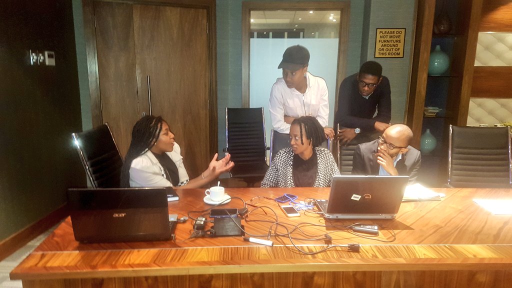 YouthManagersSA's tweet photo. PR & Branding Team hard at work with the Digital & Marketing Strategist...#PumpingInnovation #TheVesselOfChange https://t.co/VDRI5fXS3p