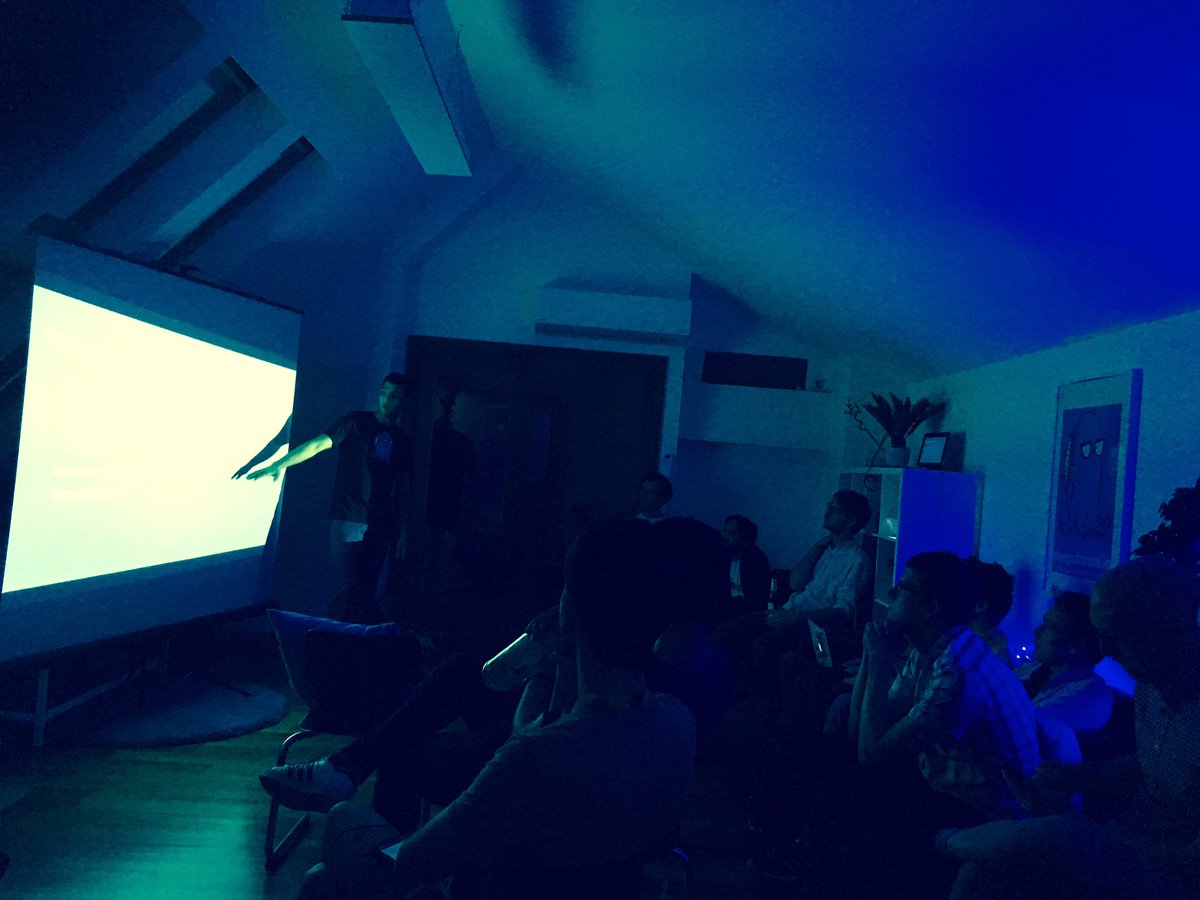 deepstreamHub's tweet image. Following a pizza with #deepstreamio #Android #JavaScript