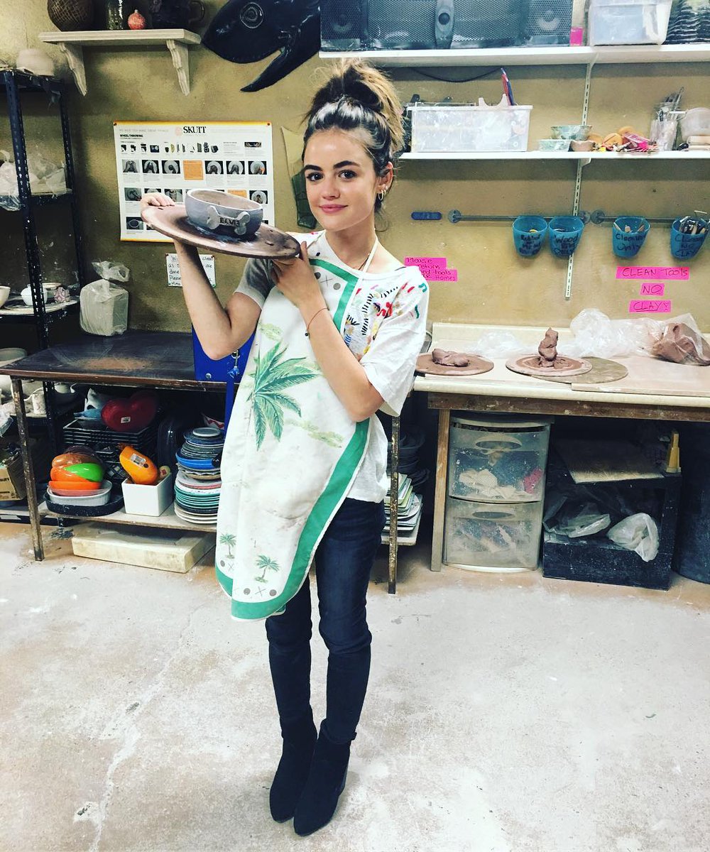 Pottery is no joke y'all. I sucked. But I had fun! And Elvis has a new bowl. Thank you Village Art Project. 🏺⚱