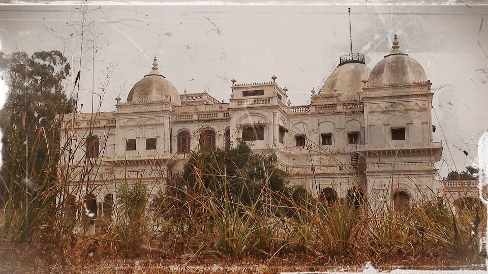 Bon_Aventures's tweet photo. Sadiq Garh Palace 🏰
#BonAventures #ExploringtheUnexplored #Pakistan #Bahawalpur #architecture #SadiqGarhPalace https://t.co/jWHQAqsodq